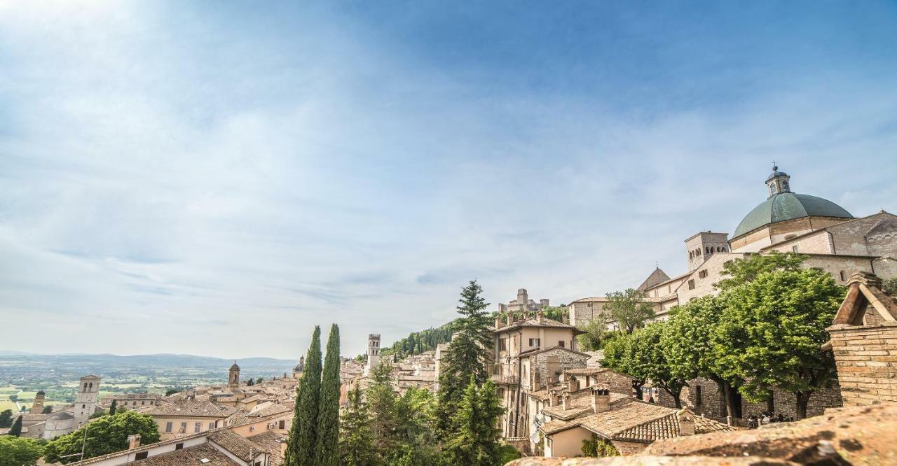 Hotel La Viola Di Assisi Exterior foto